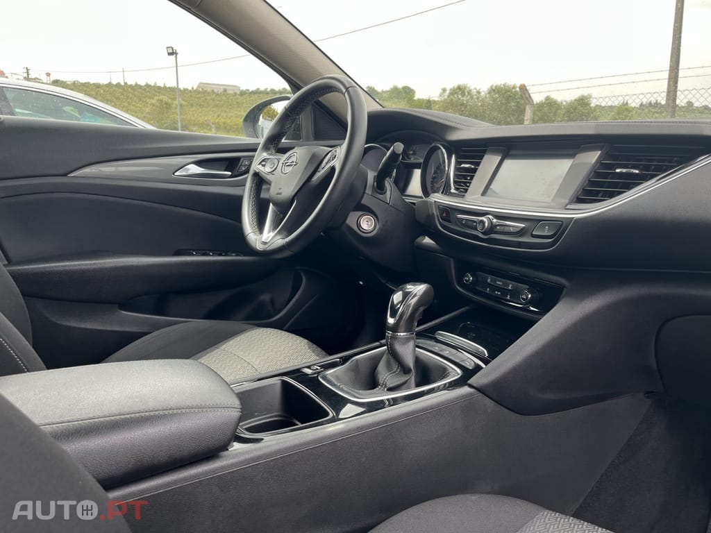 Opel Insignia 1.6 CDTi Selective