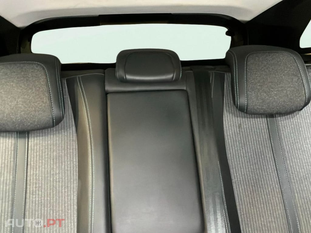 Peugeot 3008 1.5 BlueHDi Allure EAT8