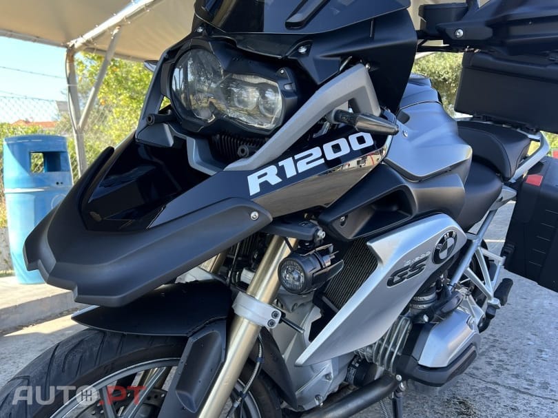 BMW R Triplo Black