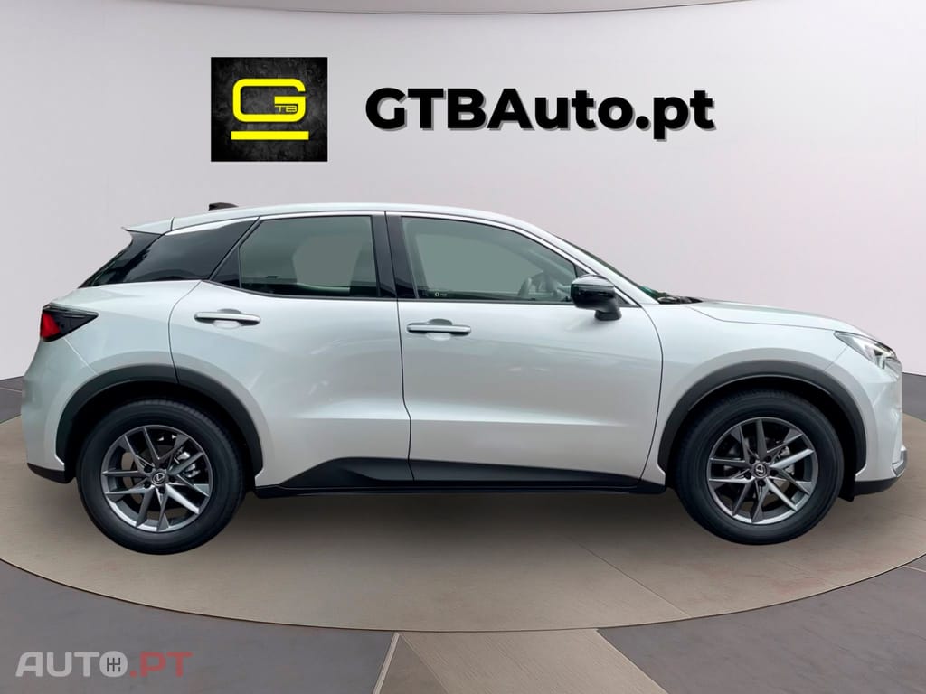 Lexus LBX FWD Basis I.V.A DEDUTIVEL 