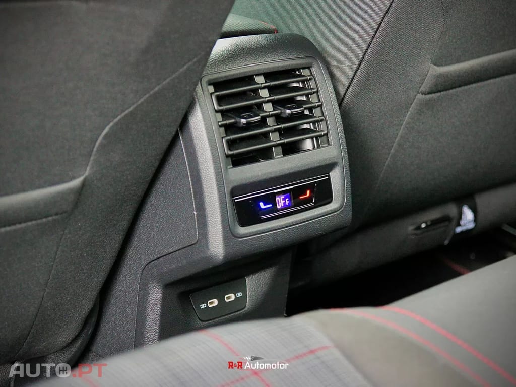 Volkswagen Golf 2.0 TSI GTI DSG Performance