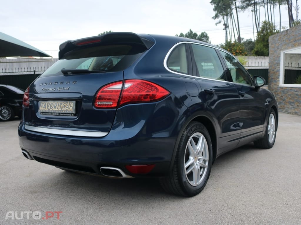 Porsche Cayenne S Hybrid