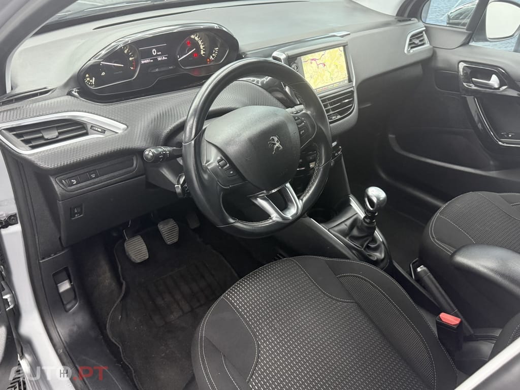 Peugeot 208 1.2 PureTech Allure