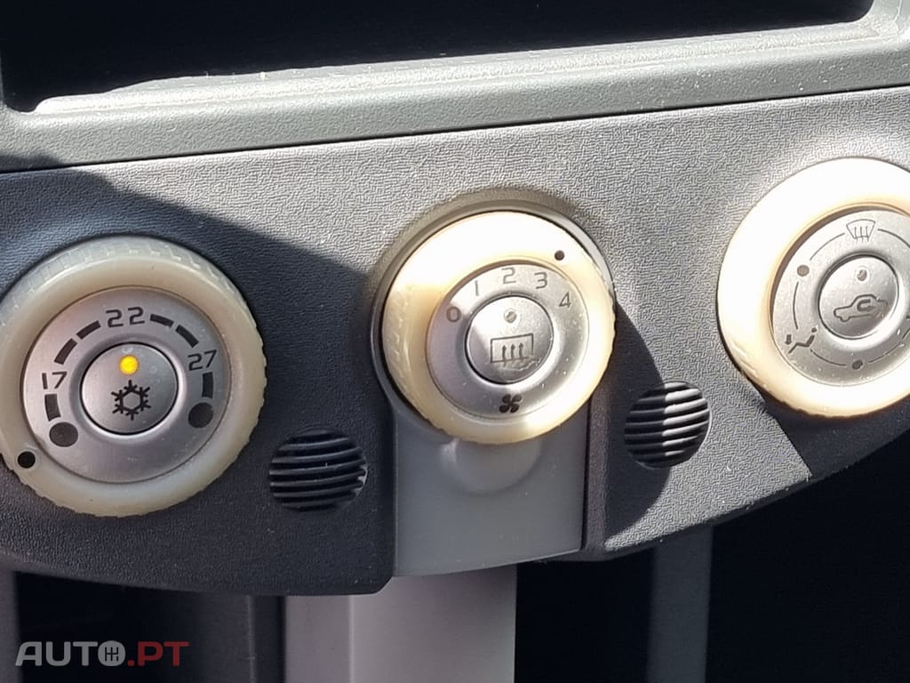 Mitsubishi Colt 1.5 DI-D Inform RCD/AC