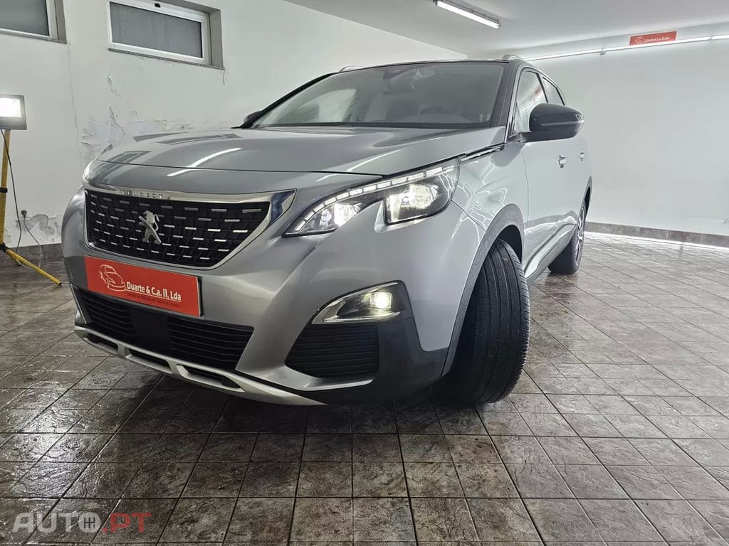 Peugeot 5008 1.5 BlueHDi Allure Baixo Consumo