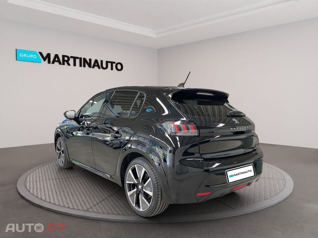 Peugeot E-208 50 kWh GT