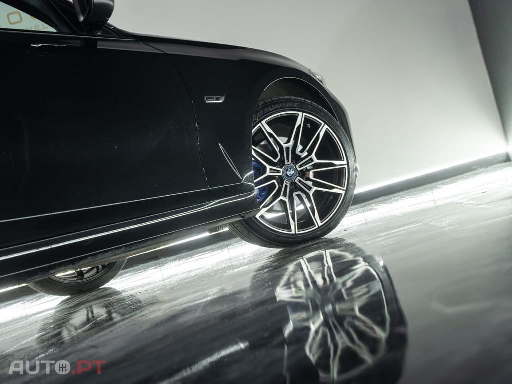 BMW 320 e Touring Auto