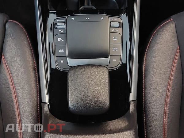 Mercedes-Benz GLB 200 AMG Line