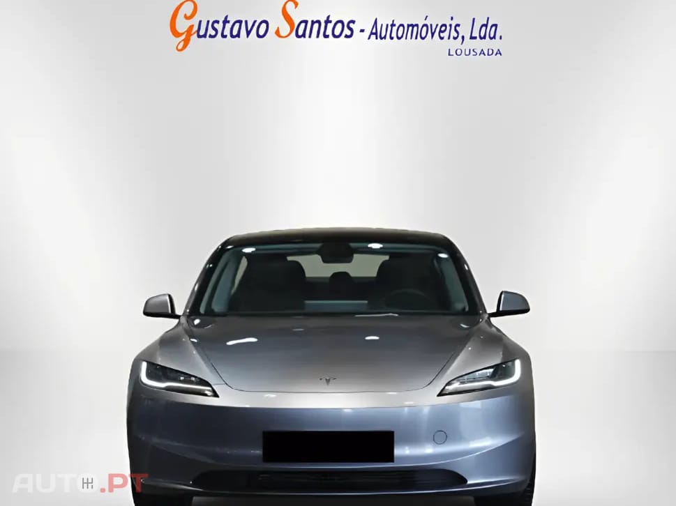 Tesla Model 3 Tração Traseira