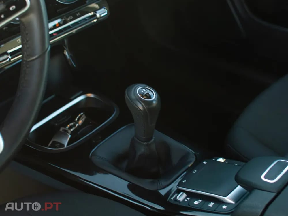 Mercedes-Benz CLA 180 d Business Solutions