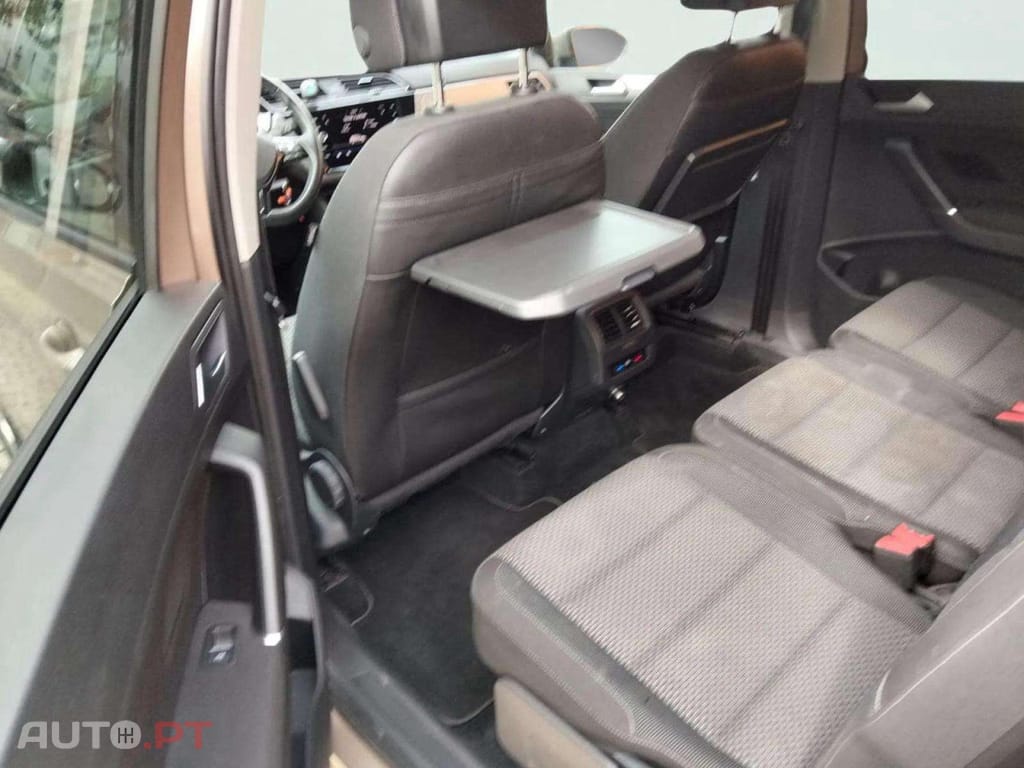 Volkswagen Touran 1.6 TDI Confortline DSG
