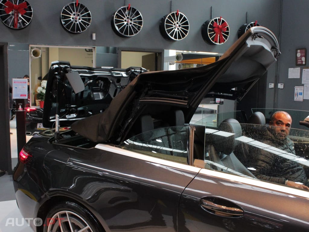 Mercedes-Benz E 220 AMG LINE