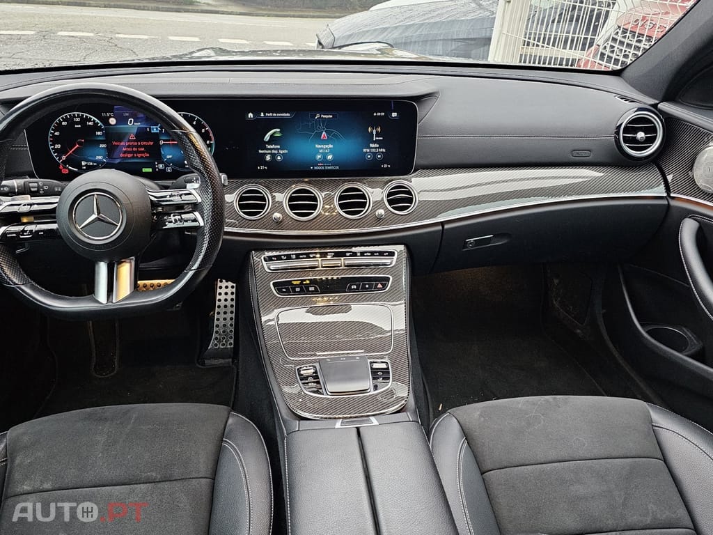 Mercedes-Benz E 300 de 4Matic T 9G-TRONIC AMG Line