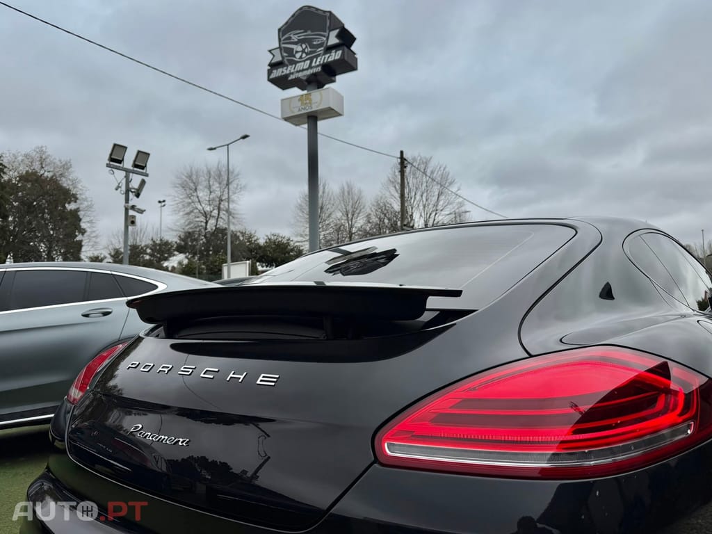 Porsche Panamera Standard