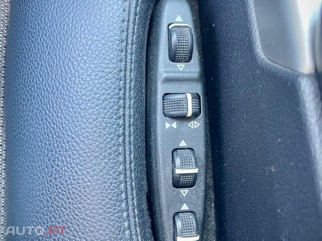 Mercedes-Benz E 220 CDI Auto Avantgarde