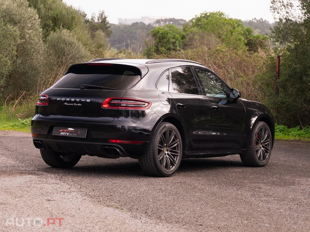 Porsche Macan Turbo PDK