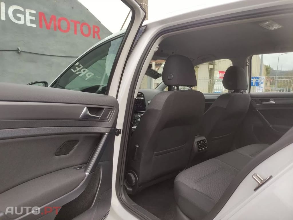 Volkswagen e-Golf Cockpit Virtual