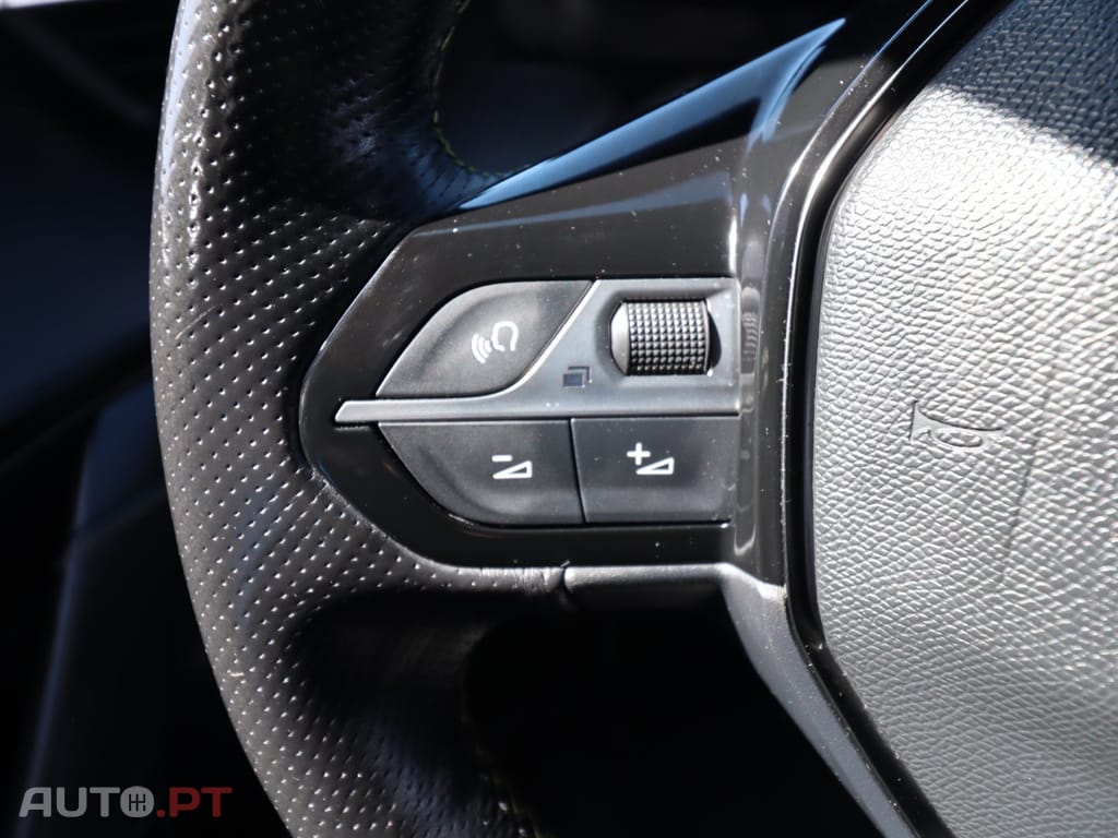 Peugeot 208 1.2 PureTech GT Line