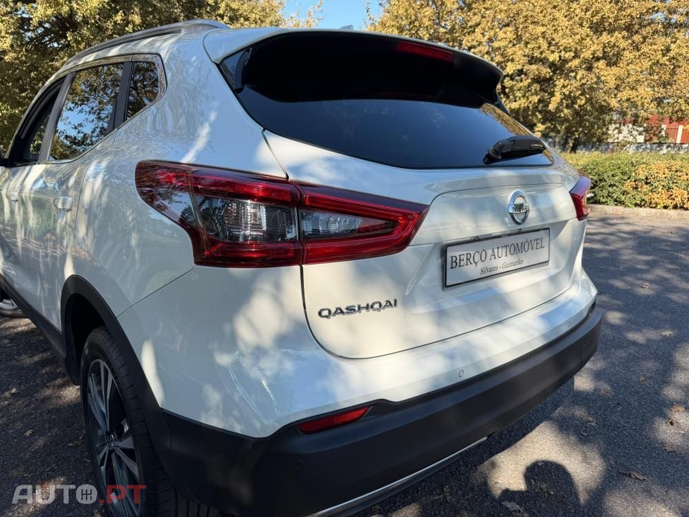 Nissan Qashqai 1.3 DIG-T MHEV Premiere Edition