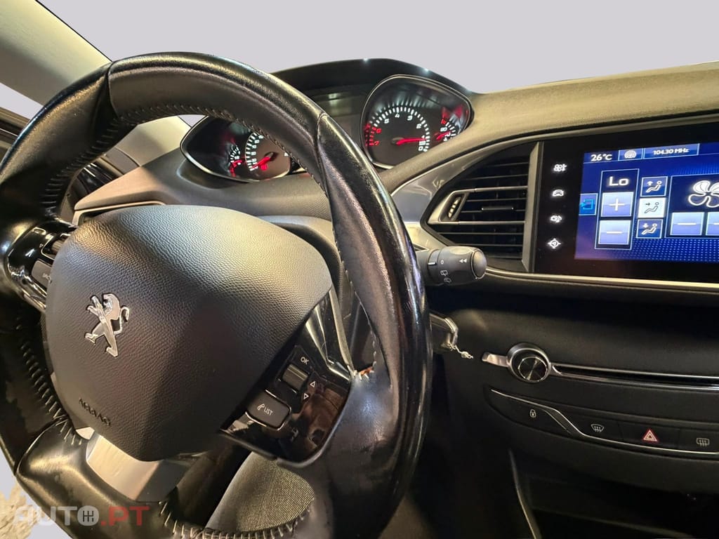Peugeot 308 1.2 e-THP Allure