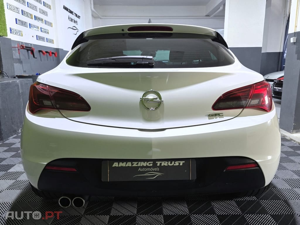 Opel Astra GTC 1.6 CDTi S/S