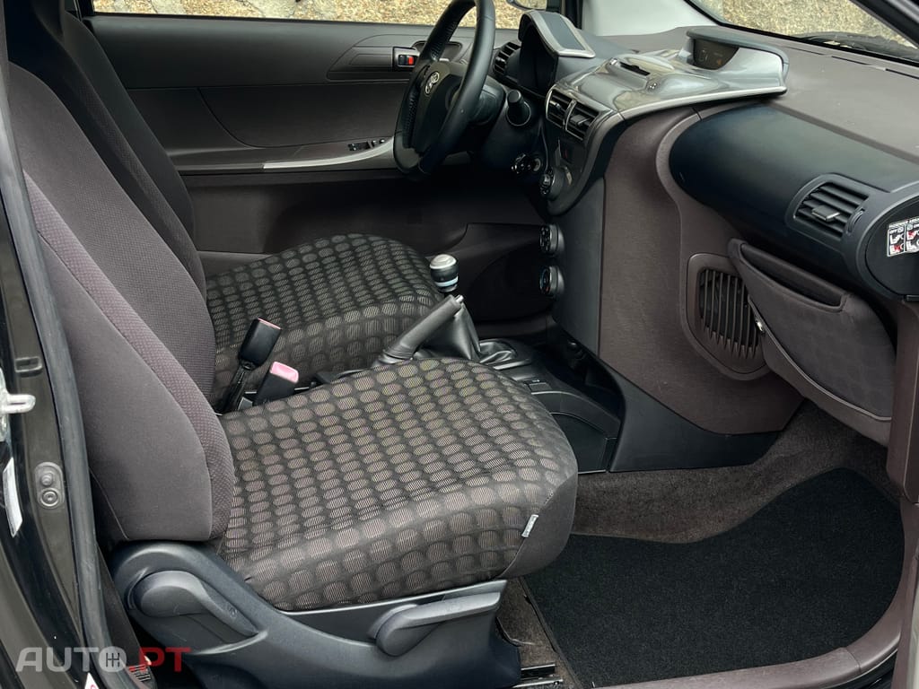 Toyota iQ 1,0 vvt-i
