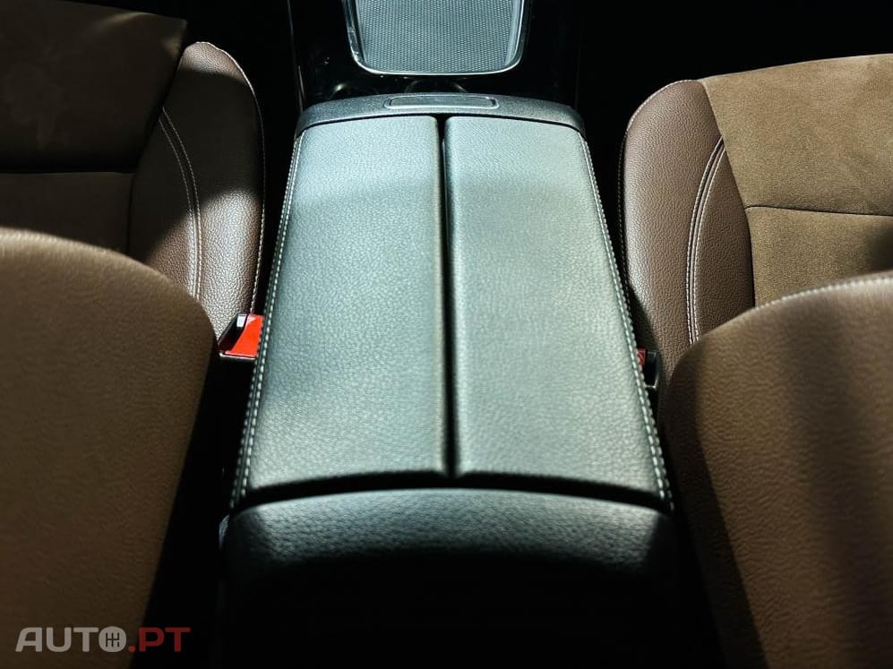 Mercedes-Benz CLA 200 7G-DCT AMG Line Advanced Plus