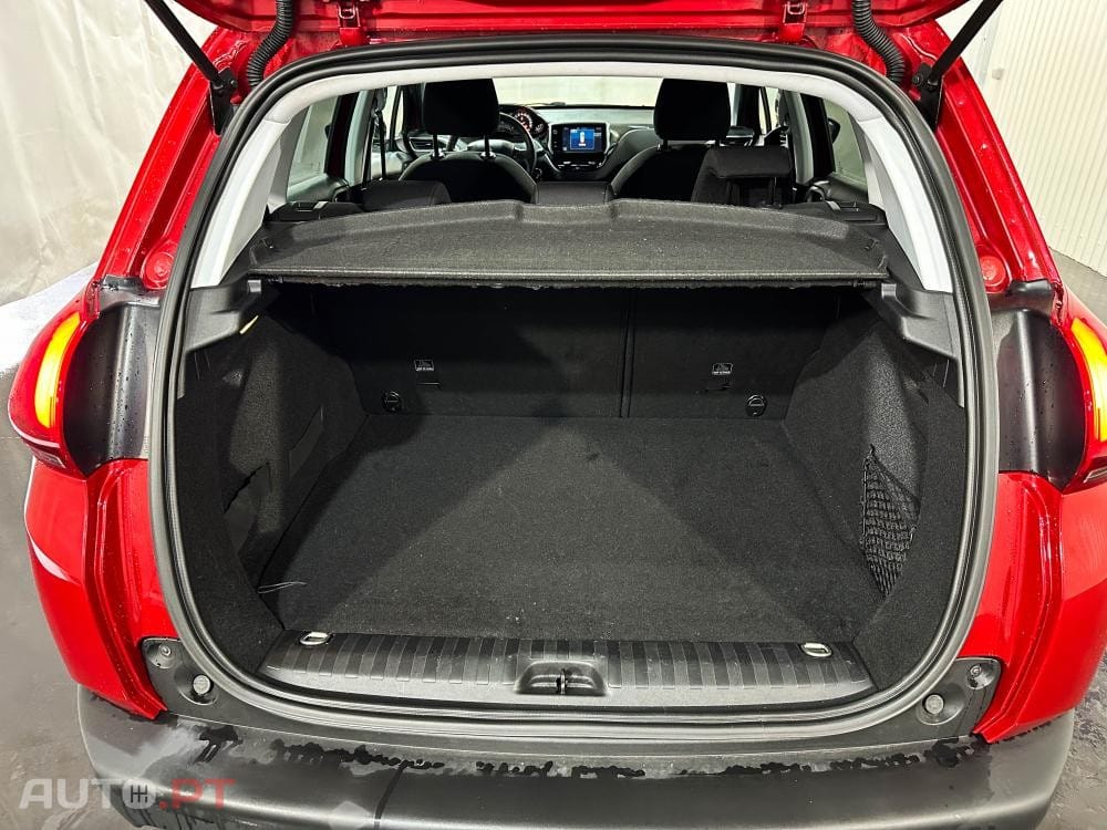 Peugeot 2008 1.2 PureTech Allure