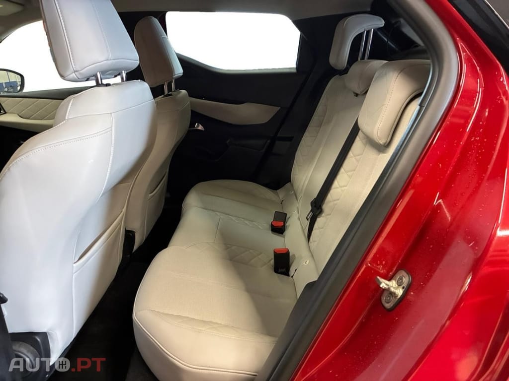 DS DS3 Crossback 1.2 PureTech Connected Chic EAT8