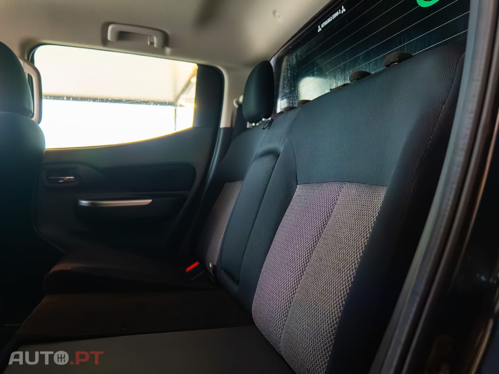 Mitsubishi L200 2.3 DI-D Strakar CD Intense 4WD