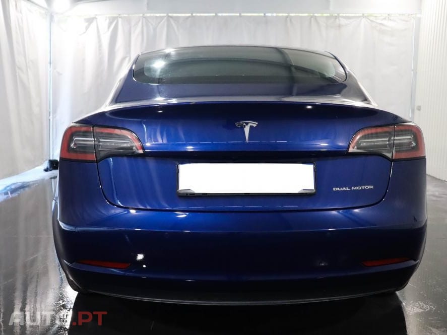 Tesla Model 3 Long Range AWD Dual Motor