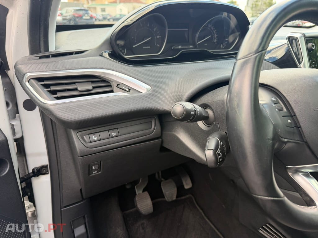 Peugeot 208 1.2 PureTech GT Line