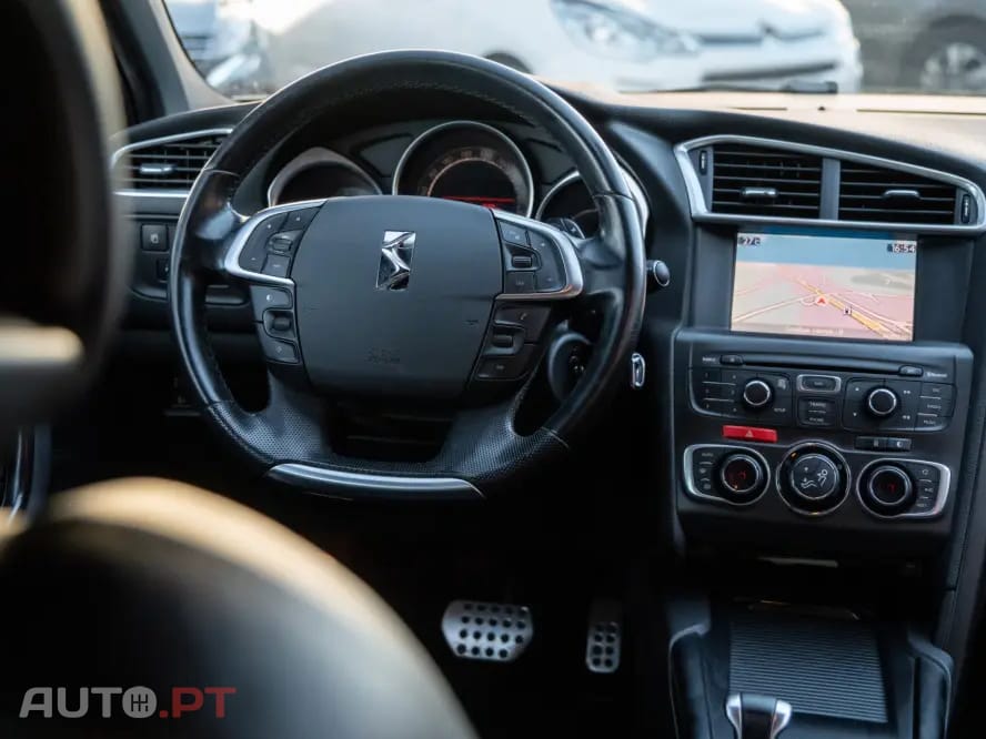 Citroen DS4 1.6 e-HDi So Chic CMP6