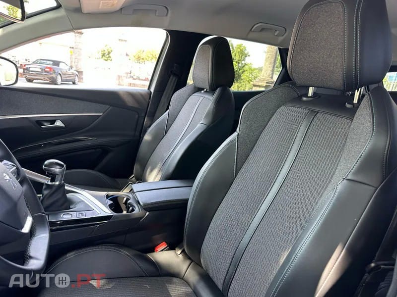 Peugeot 3008 1.2 PureTech Allure Pack