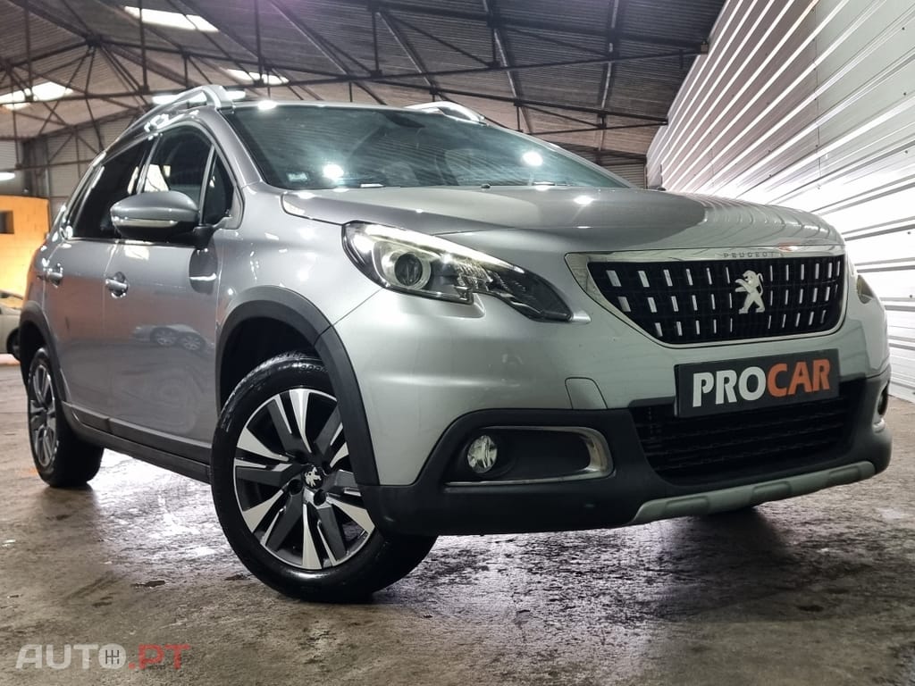 Peugeot 2008 1.2 PureTech Allure