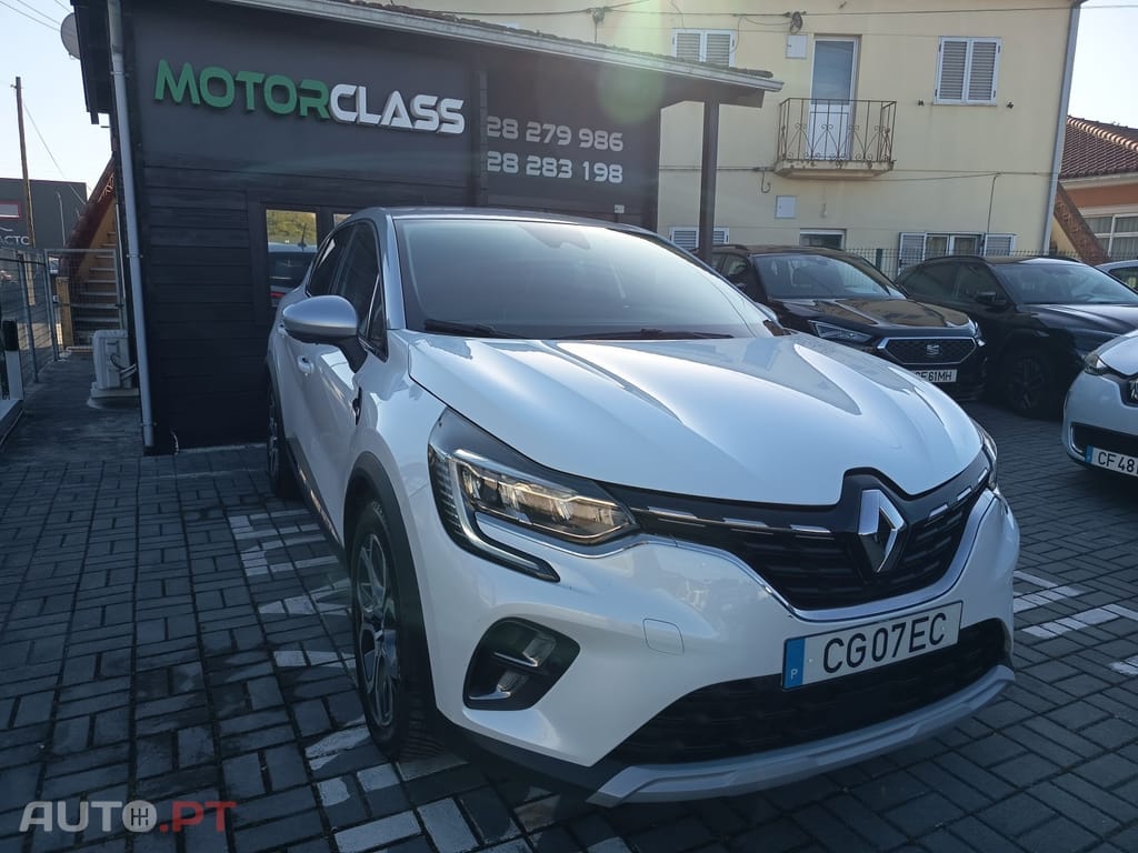 Renault Captur 1.6 E-Tech Plug-In Intens