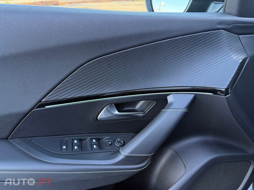 Peugeot 2008 1.2 PureTech GT Line EAT8