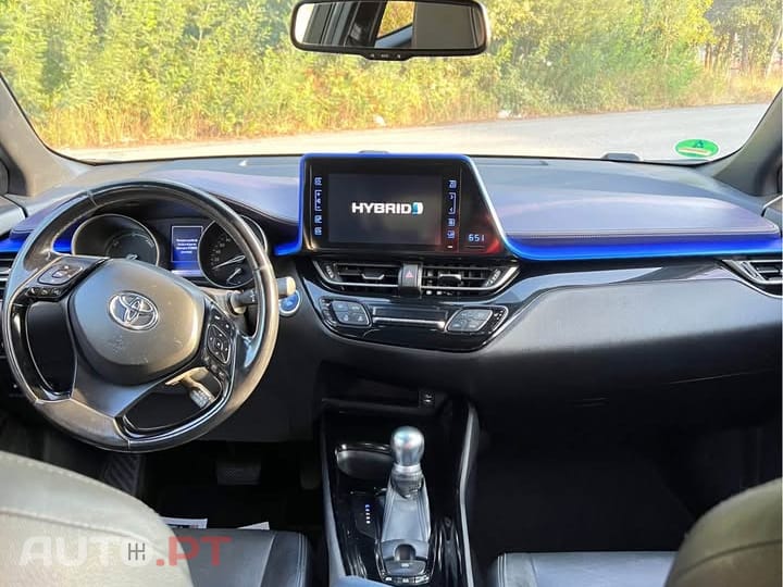 Toyota C-HR 1.8 Hybrid
