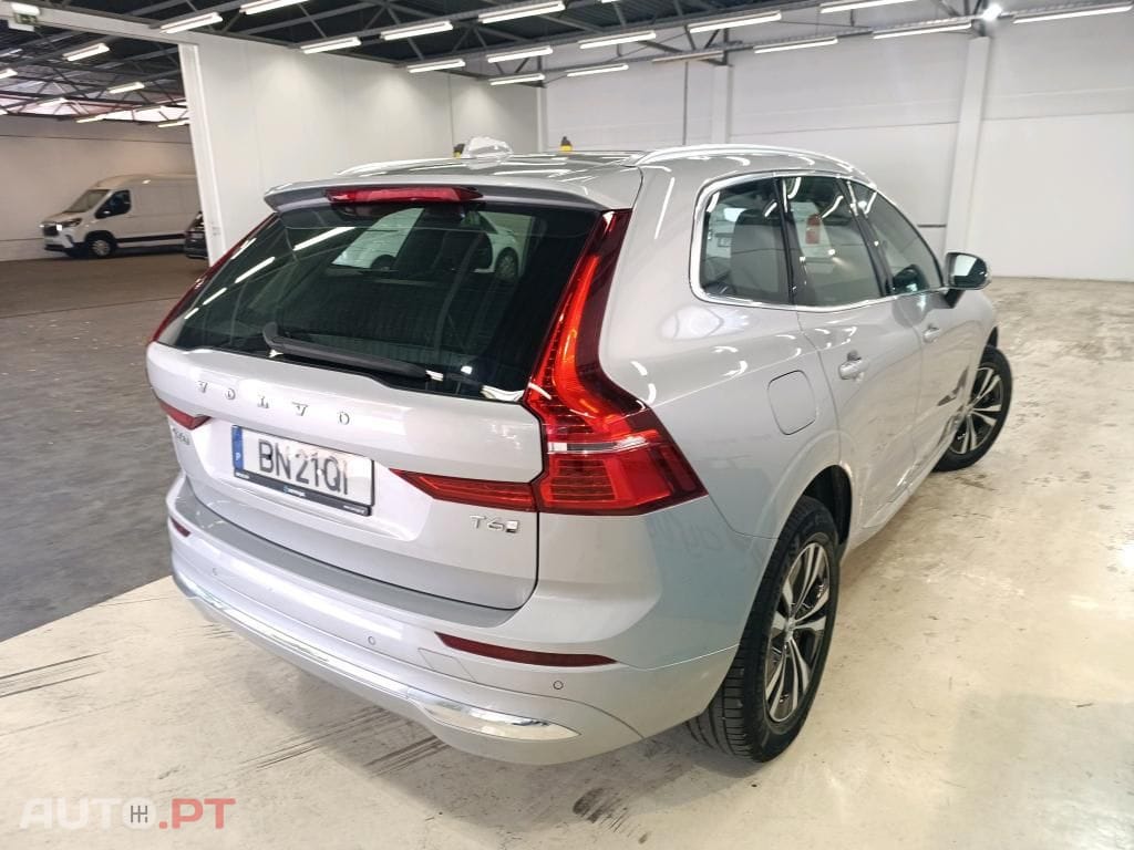 Volvo XC60 2.0 T6 PHEV Core