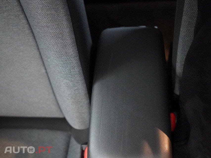 Citroen C4 1.2i Feel EAT8