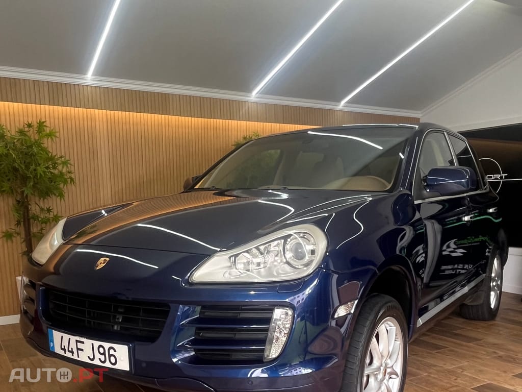 Porsche Cayenne Porsche Cayenne Tiptronic