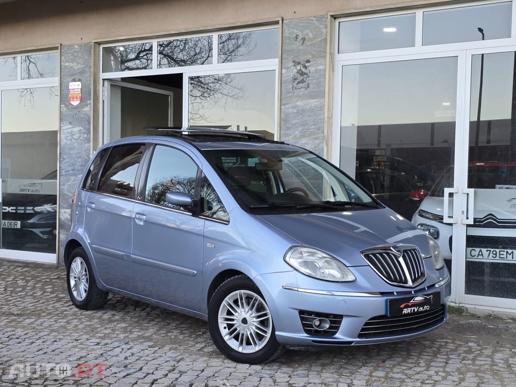 Lancia Musa 1.3 16V M-jet Platino DFN