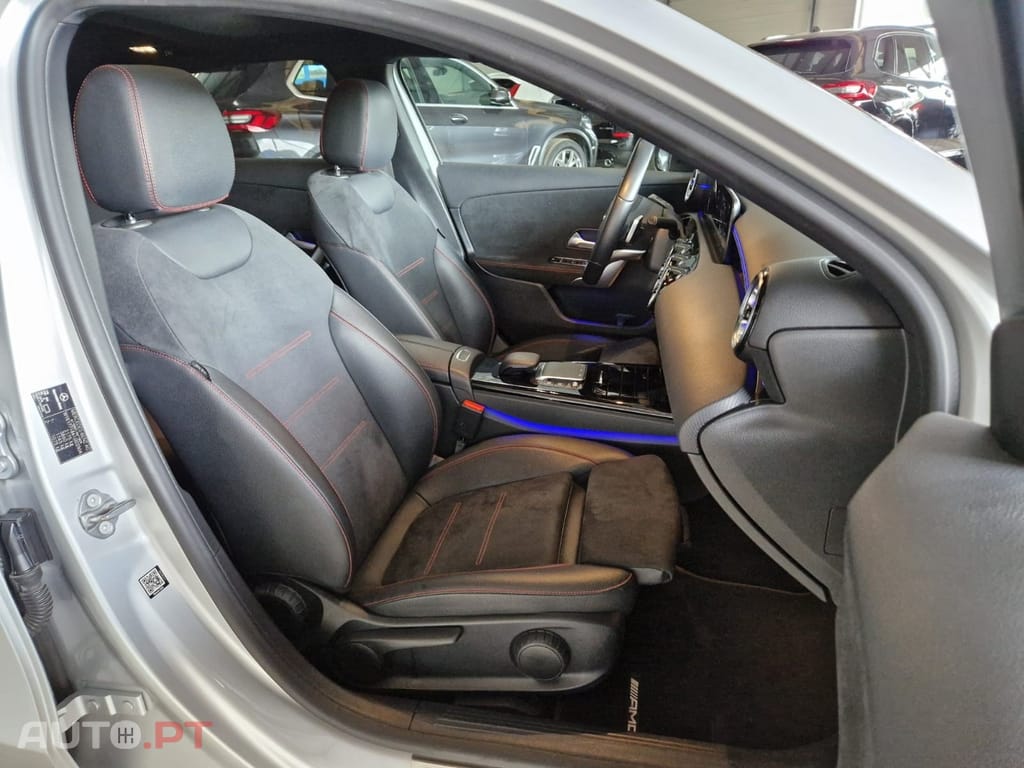 Mercedes-Benz A 250 e AMG Line