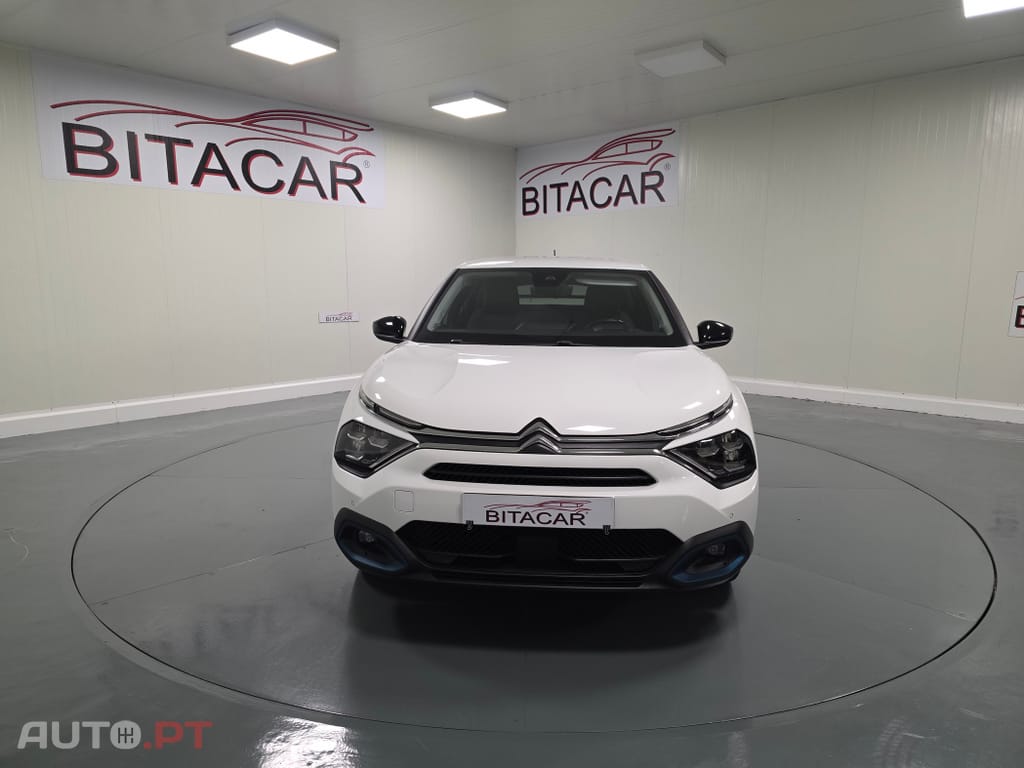 Citroën e-C4 50 kWh Shine — fotografia 49