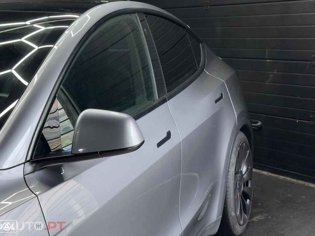 Tesla Model Y Performance Dual Motor AWD