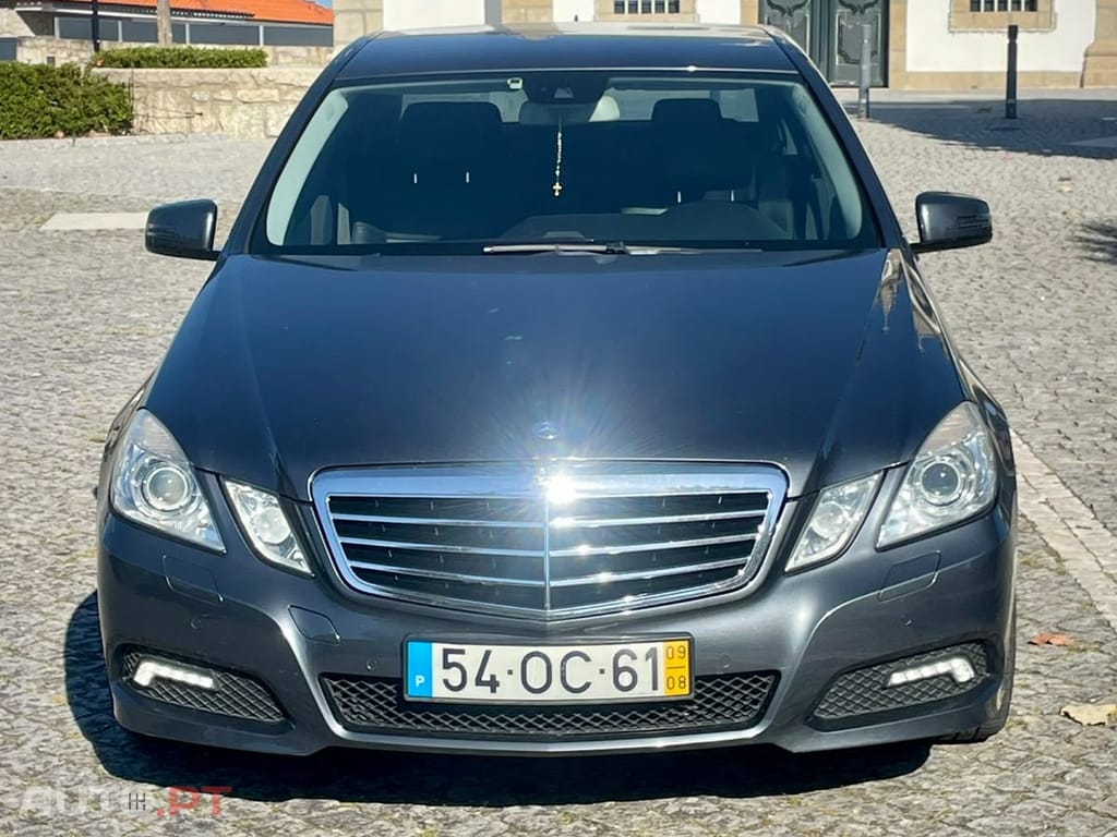 Mercedes-Benz E 220 CDI Auto Avantgarde