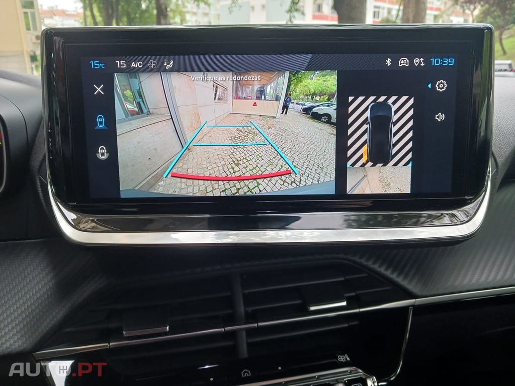 Peugeot E-2008 50 kWh Allure Pack