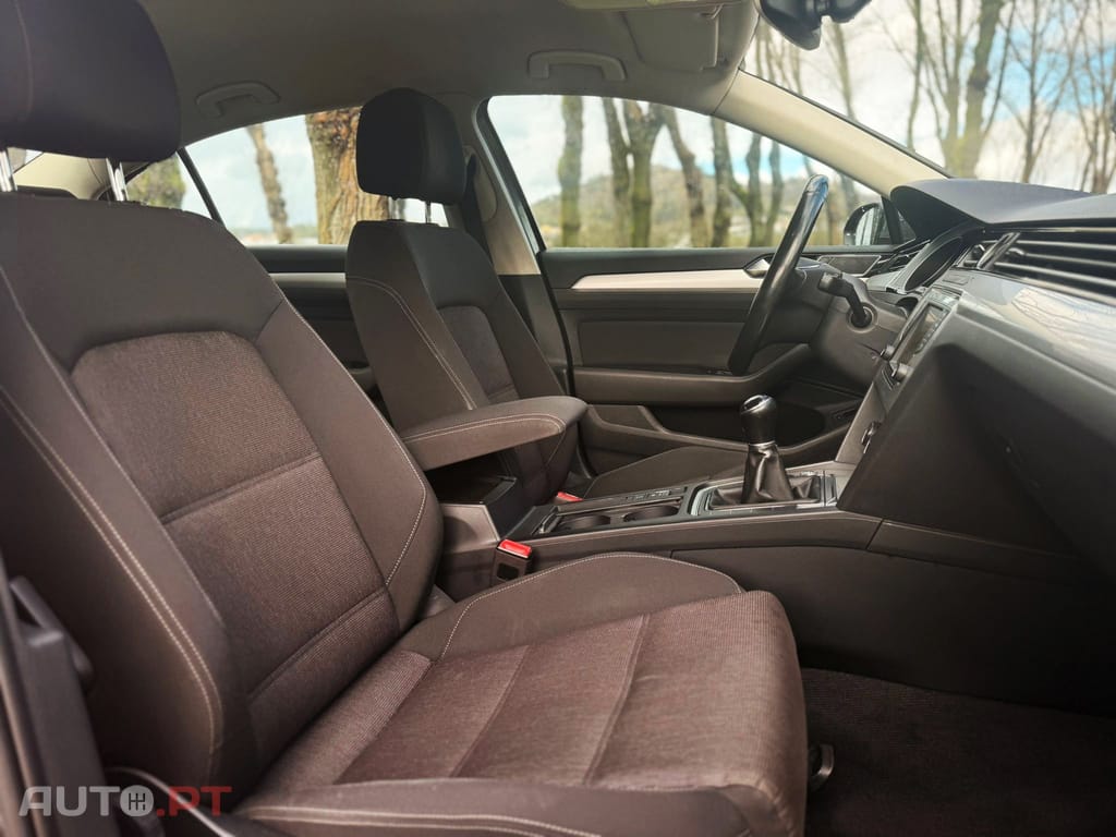 Volkswagen Passat 1.6 TDi Confortline