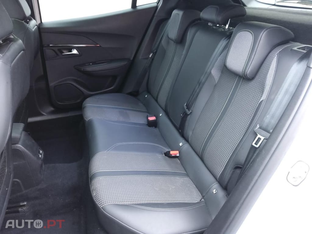 Peugeot 2008 1.5 BlueHDi GT Line EAT8