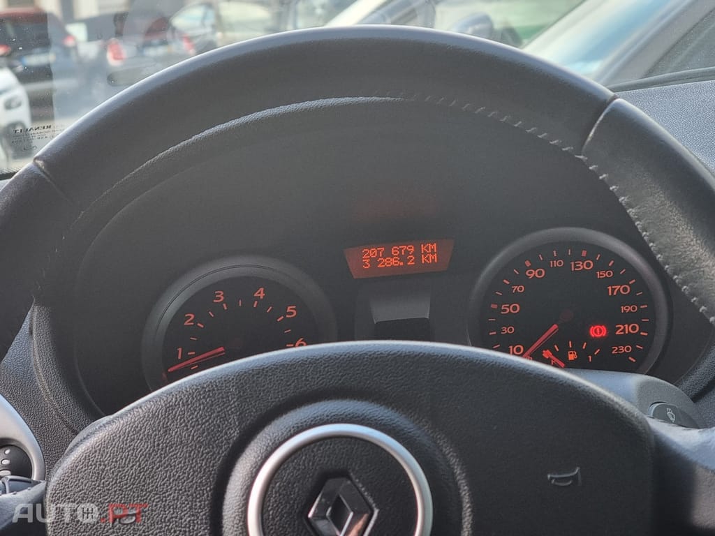 Renault Clio 1.2 16V Confort
